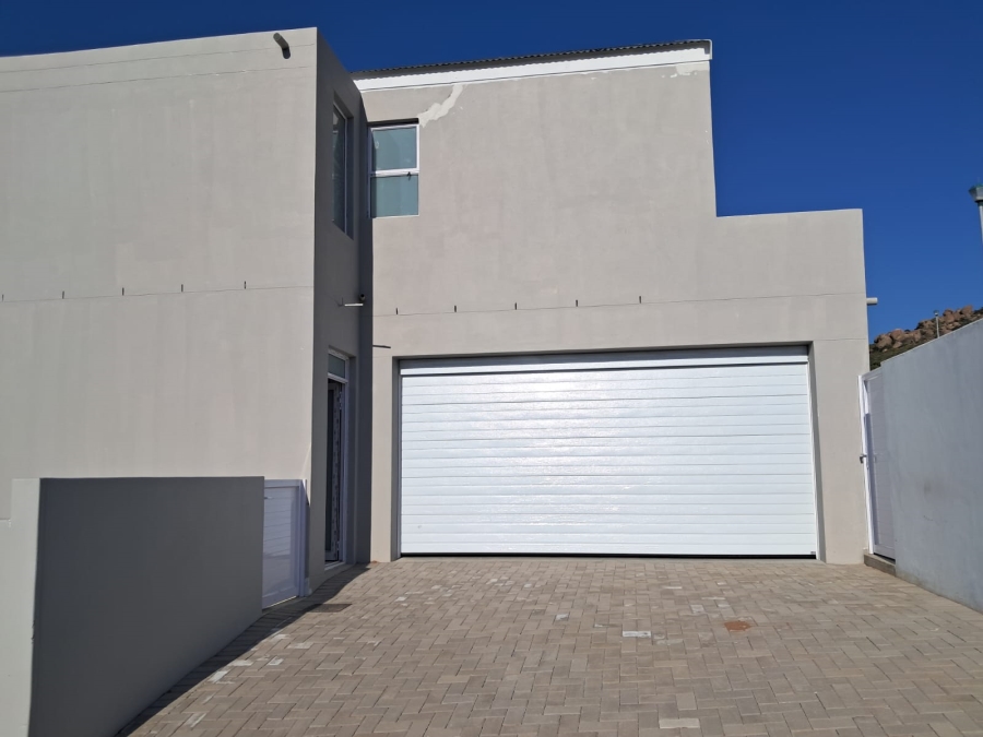 3 Bedroom Property for Sale in St Helena Views Western Cape